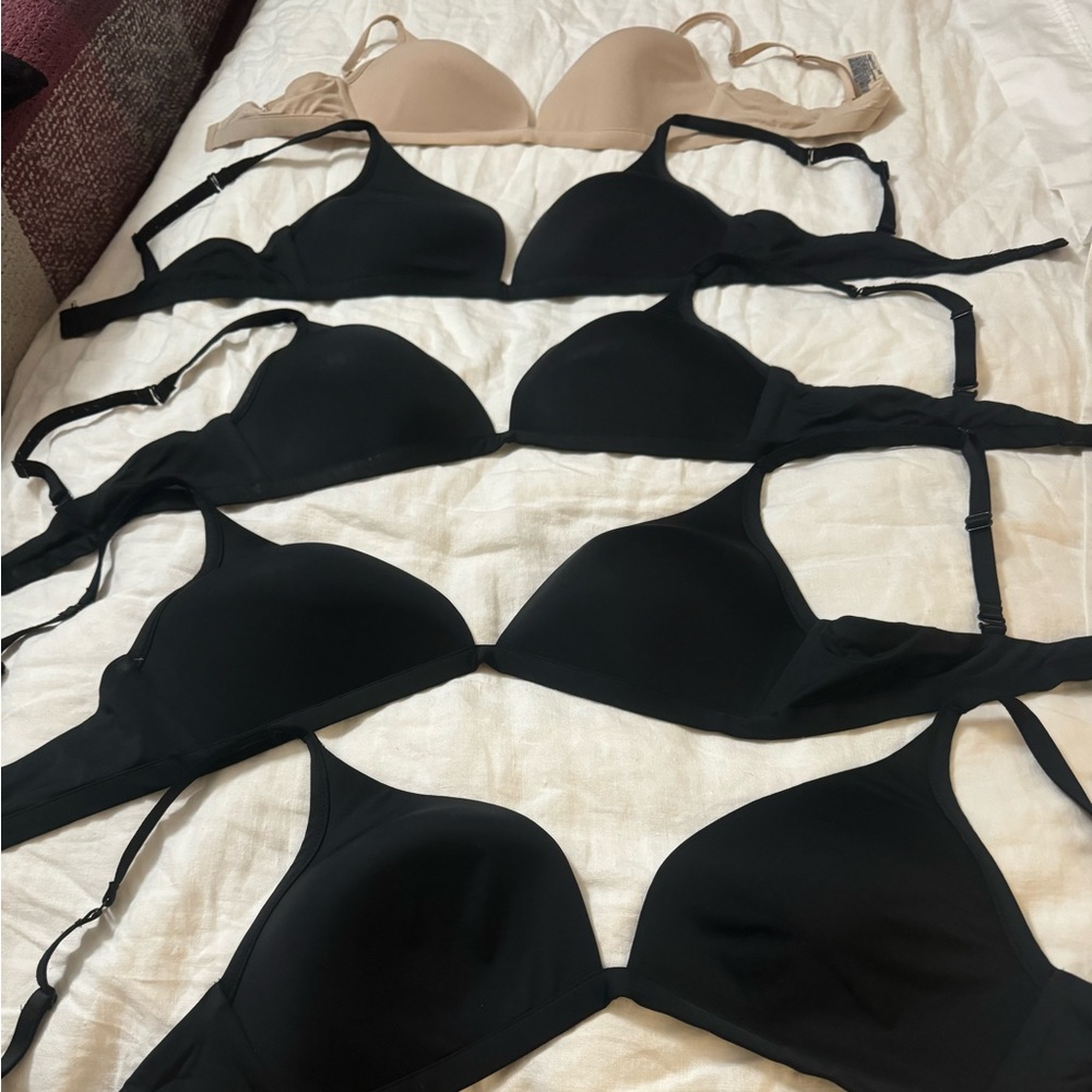 5 black wireless Gap Body bras 36B & 1 nude wireless Gap Body bra 34B.